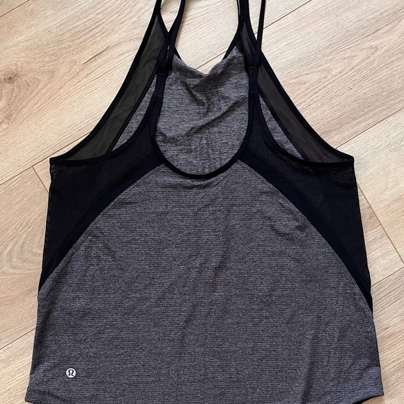 Lululemon grey and black run off route mesh panel tank - Picture 6 of 8